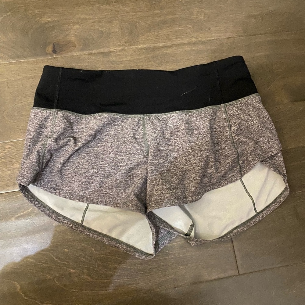 Lululemon women’s speed up shorts